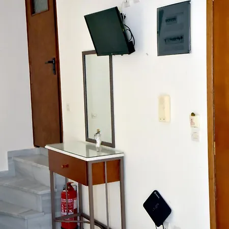 Ariti Apartament Ermupoli