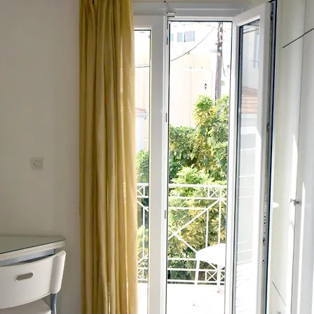 Apartament Ariti Ermupoli